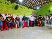 Autoridades dos Poderes Executivo e Legislativo municipal participam de evento com lideranças  comunitárias e associados do Sindicato Rural deste município.